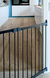 DogSpace - Molly Flexible Dog Gate, Black (67-105.5cm)